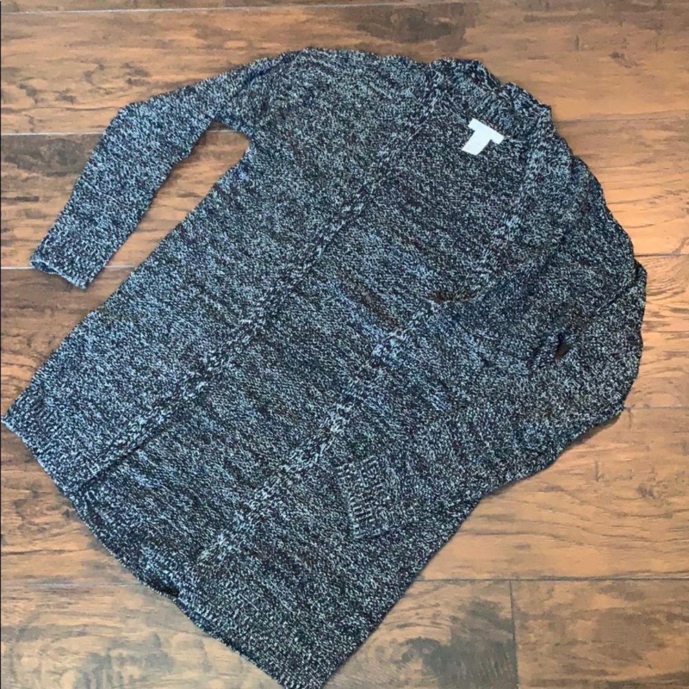 Knitted cardigan